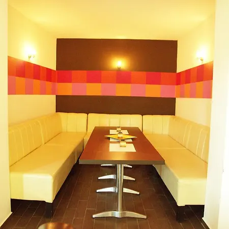 Hotel Sany 3*