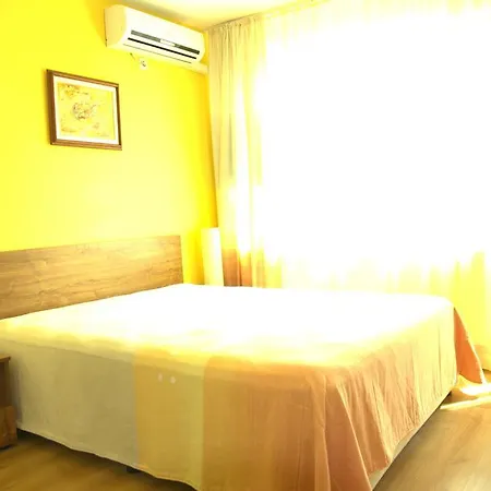 Sany Hotel 3*